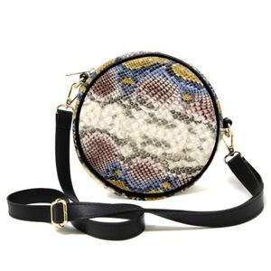 Cross Body/ Fanny Pack